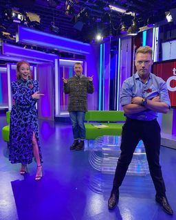 Angela Scanlon feet photo thumbnail