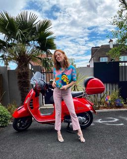 Angela Scanlon feet photo thumbnail