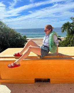 Angela Scanlon feet photo thumbnail