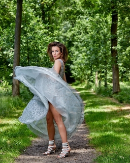 Angela Schijf feet photo 2