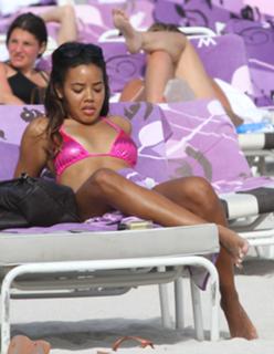 Angela Simmons feet photo thumbnail