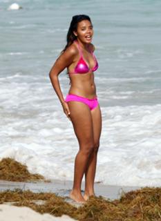 Angela Simmons feet photo thumbnail