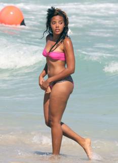 Angela Simmons feet photo thumbnail