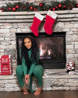 Angela Simmons feet photo thumbnail