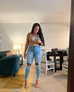 Angela Simmons feet photo thumbnail