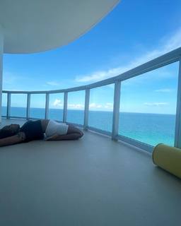 Angela Simmons feet photo thumbnail