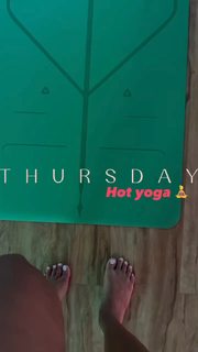 Angela Simmons feet photo thumbnail