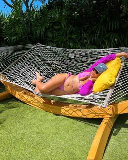 Angela Simmons feet photo thumbnail