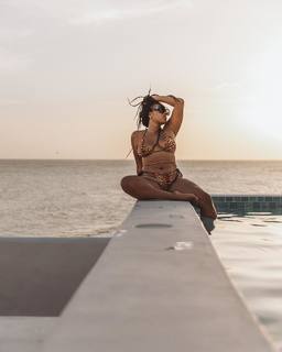 Angela Simmons feet photo thumbnail