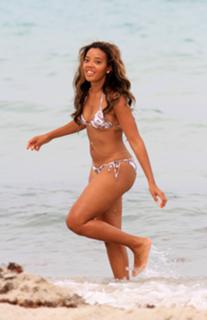 Angela Simmons feet photo thumbnail