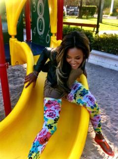 Angela Simmons feet photo thumbnail