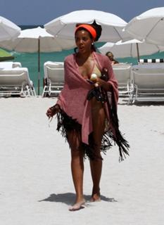 Angela Simmons feet photo thumbnail