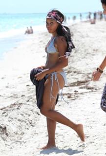 Angela Simmons feet photo thumbnail