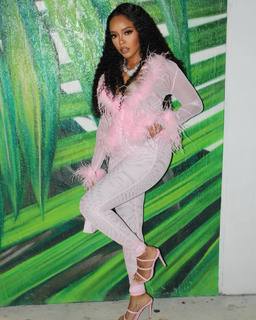 Angela Simmons feet photo thumbnail