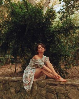 Angela Trimbur feet photo 15