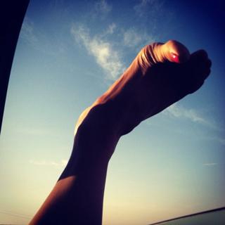 Angela Trimbur feet photo 12