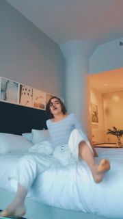 Angela Trimbur feet photo 5