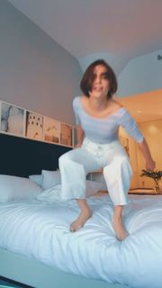 Angela Trimbur feet photo 4