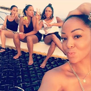 Angela Yee feet photo thumbnail