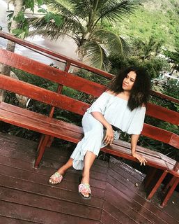 Angela Yee feet photo thumbnail