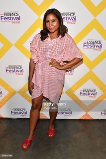 Angela Yee feet photo thumbnail