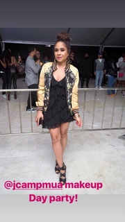Angela Yee feet photo thumbnail