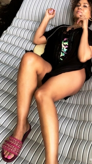 Angela Yee feet photo thumbnail