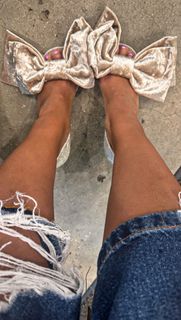 Angela Yee feet photo 4