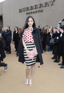 Angelababy feet photo thumbnail