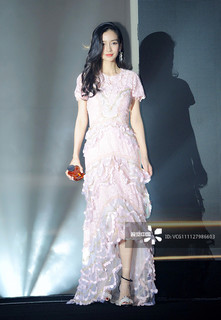 Angelababy feet photo thumbnail