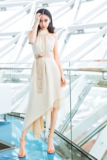 Angelababy feet photo thumbnail