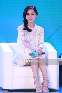 Angelababy feet photo thumbnail