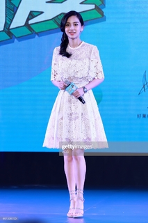 Angelababy feet photo thumbnail