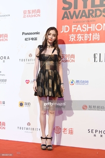 Angelababy feet photo thumbnail
