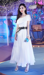 Angelababy feet photo thumbnail
