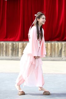 Angelababy feet photo thumbnail