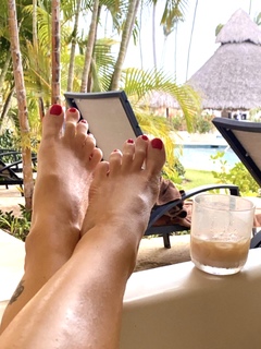 Angelica Marin Nicolas feet photo 2