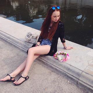 Angelika Mucha feet photo 3