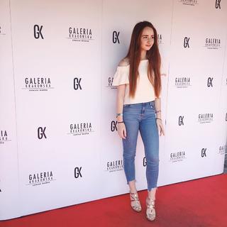 Angelika Mucha feet photo 9