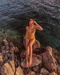 Angelika Mucha feet photo 1