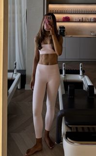 Angelika Mucha feet photo 11