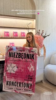 Angelika Mucha feet photo 7