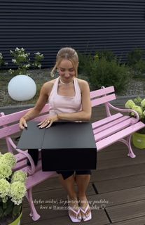 Angelika Mucha feet photo 5