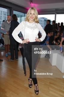 Angelina Heger feet photo 18