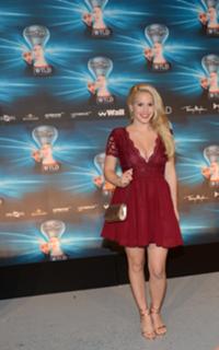 Angelina Heger feet photo 5