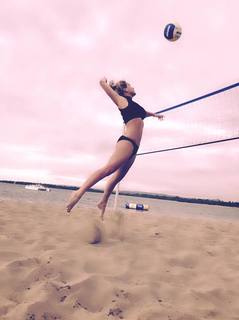 Angelina Heger feet photo 4