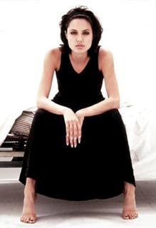 Angelina Jolie feet photo thumbnail