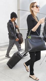 Angelina Jolie feet photo thumbnail