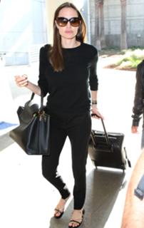 Angelina Jolie feet photo thumbnail