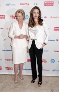 Angelina Jolie feet photo thumbnail